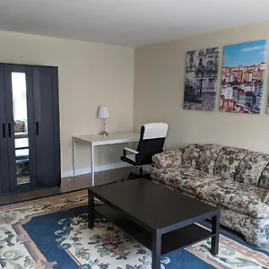 3 Bdr Appartement,wifi,netflix Free Parking Apartment Montreal