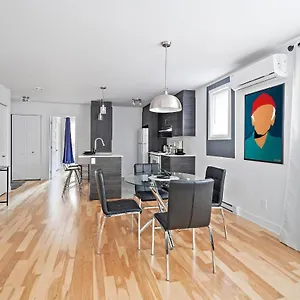 Brand New Contemporary 2-bedroom Holiday home Montreal