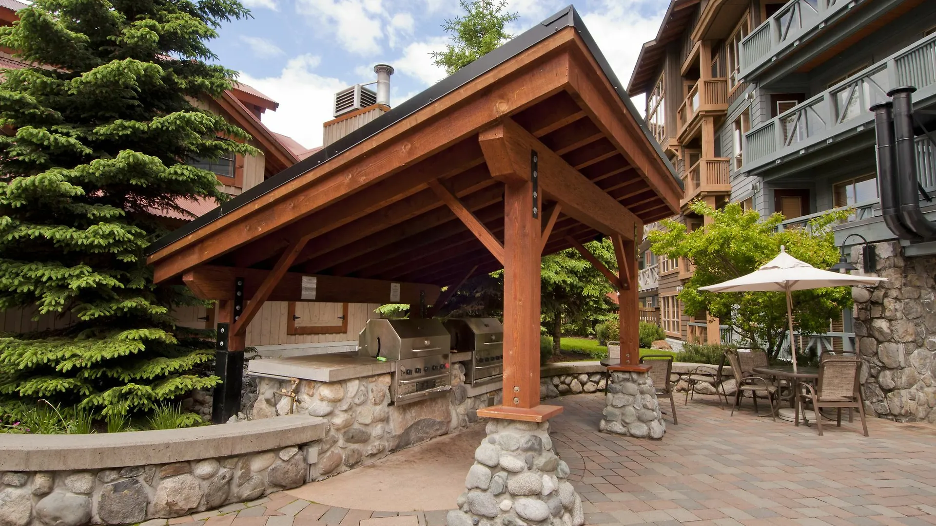 Legends Aparthotel Whistler